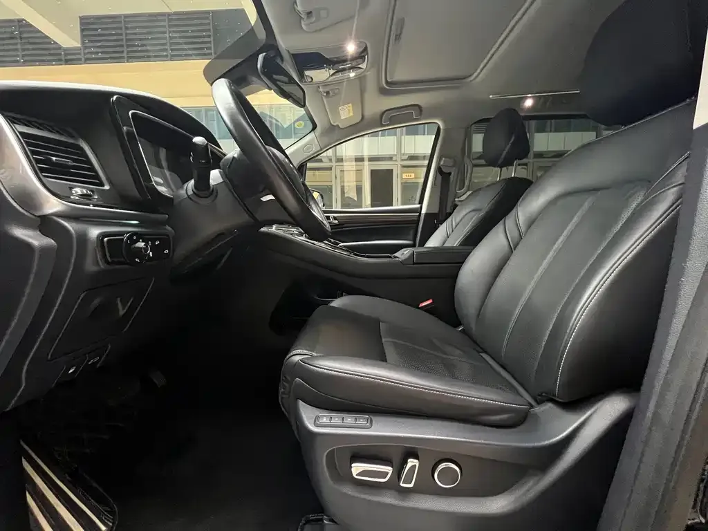 GAC Motor Trumpchi M8 — фото 8