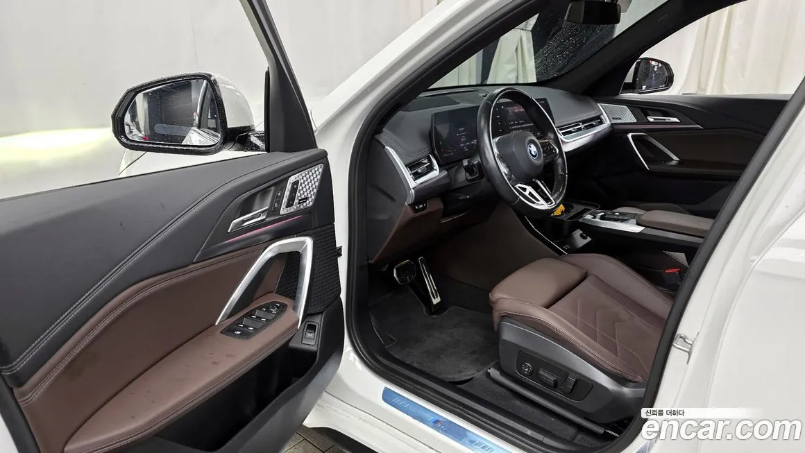 BMW iX1 2023 из KR, фото 5