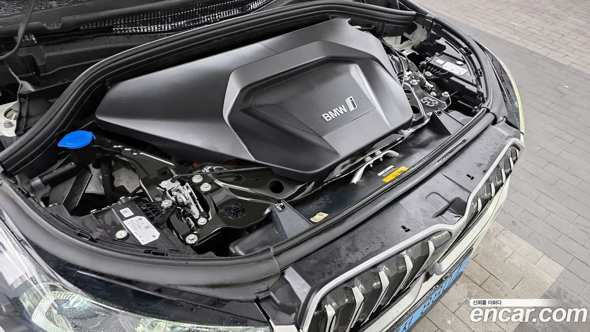 BMW iX1 2023 из KR, фото 10