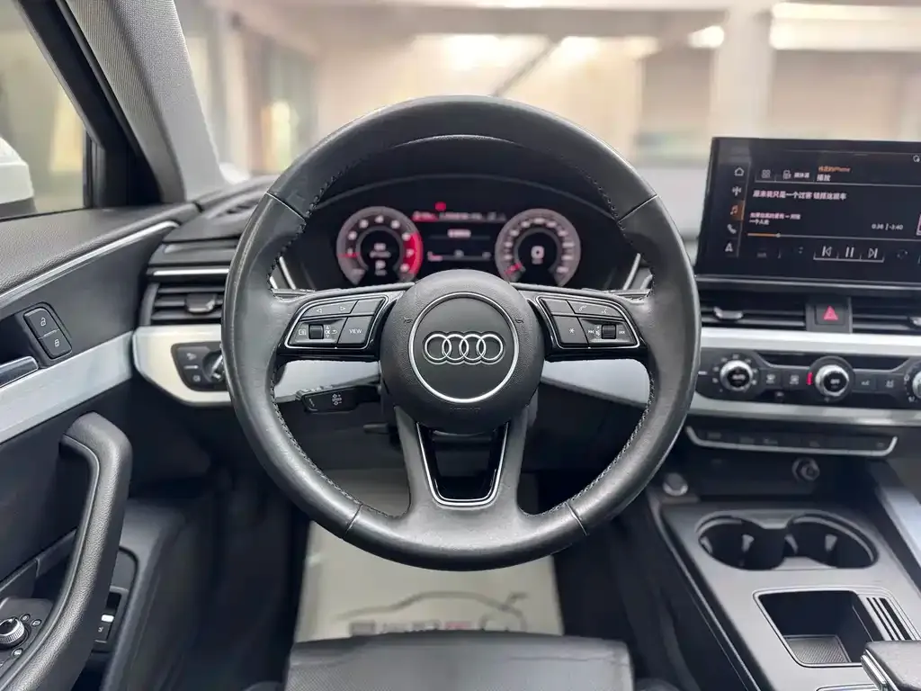 Audi A4L 2021 из CN, фото 10