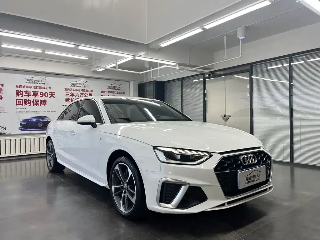 Audi A4L 2021 из CN, фото 6