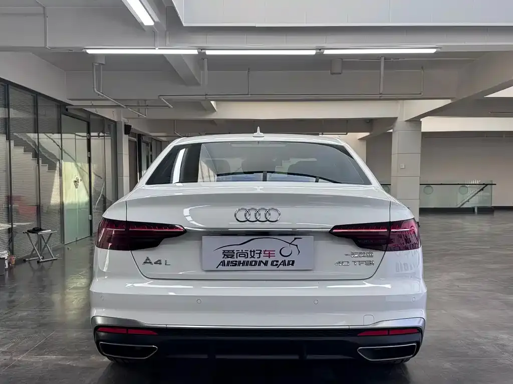 Audi A4L 2021 из CN, фото 3