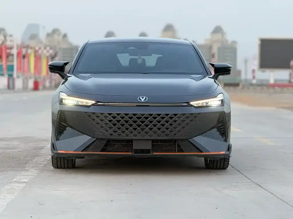 Changan UNI-V 2025 из CN, фото 2