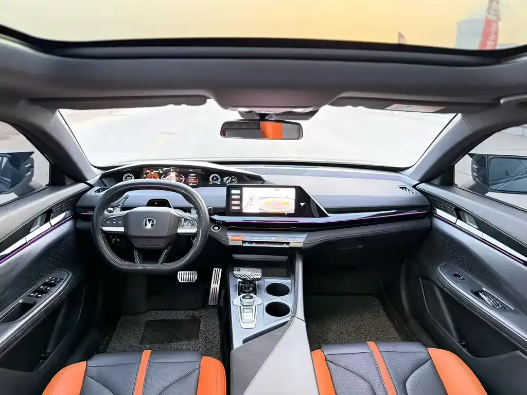 Changan UNI-V 2025 из CN, фото 3
