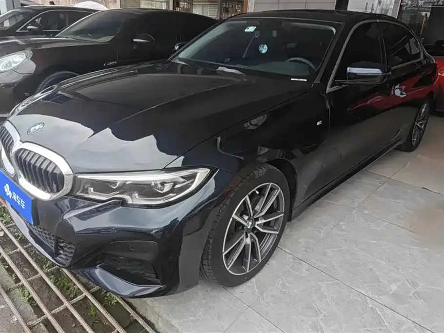 BMW 3 Series 2021 из CN, фото 1