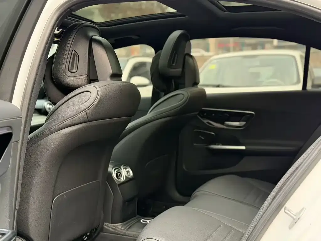 Mercedes-Benz C-Class 2023 из CN, фото 6