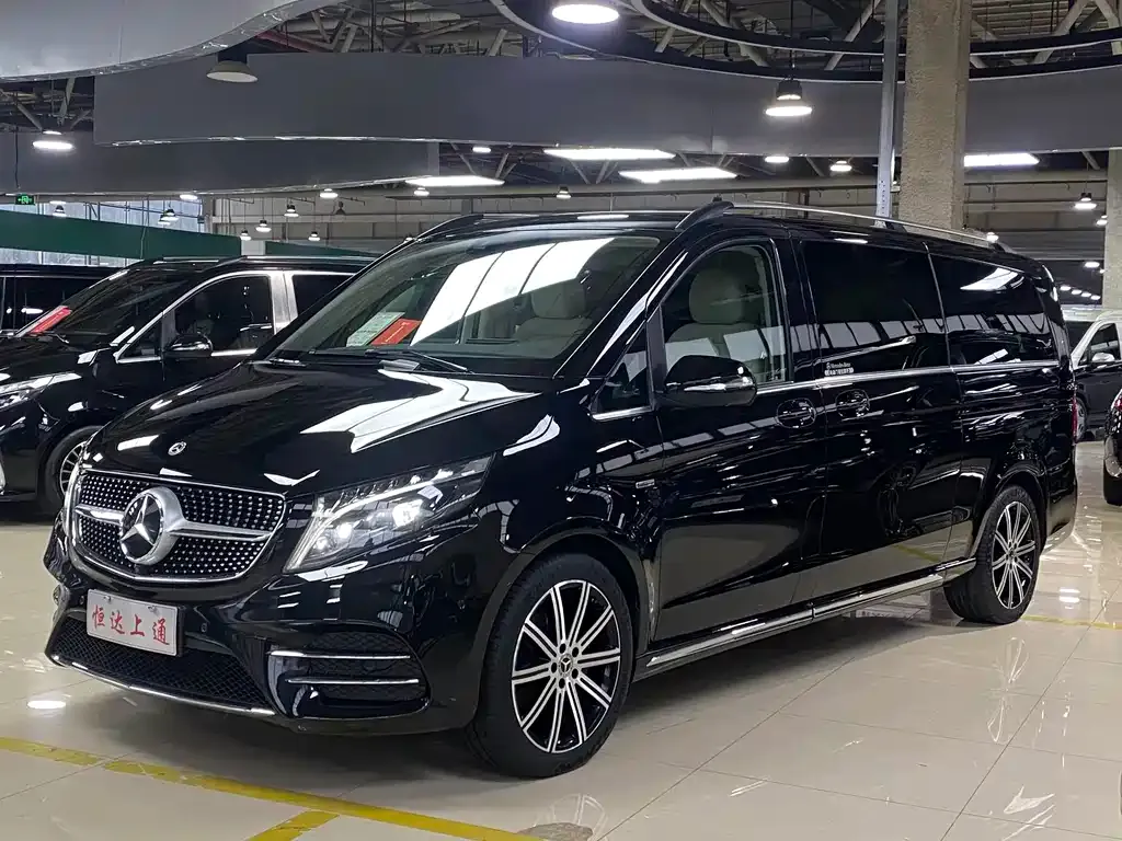 Mercedes-Benz V-Class 2024 из CN, фото 1
