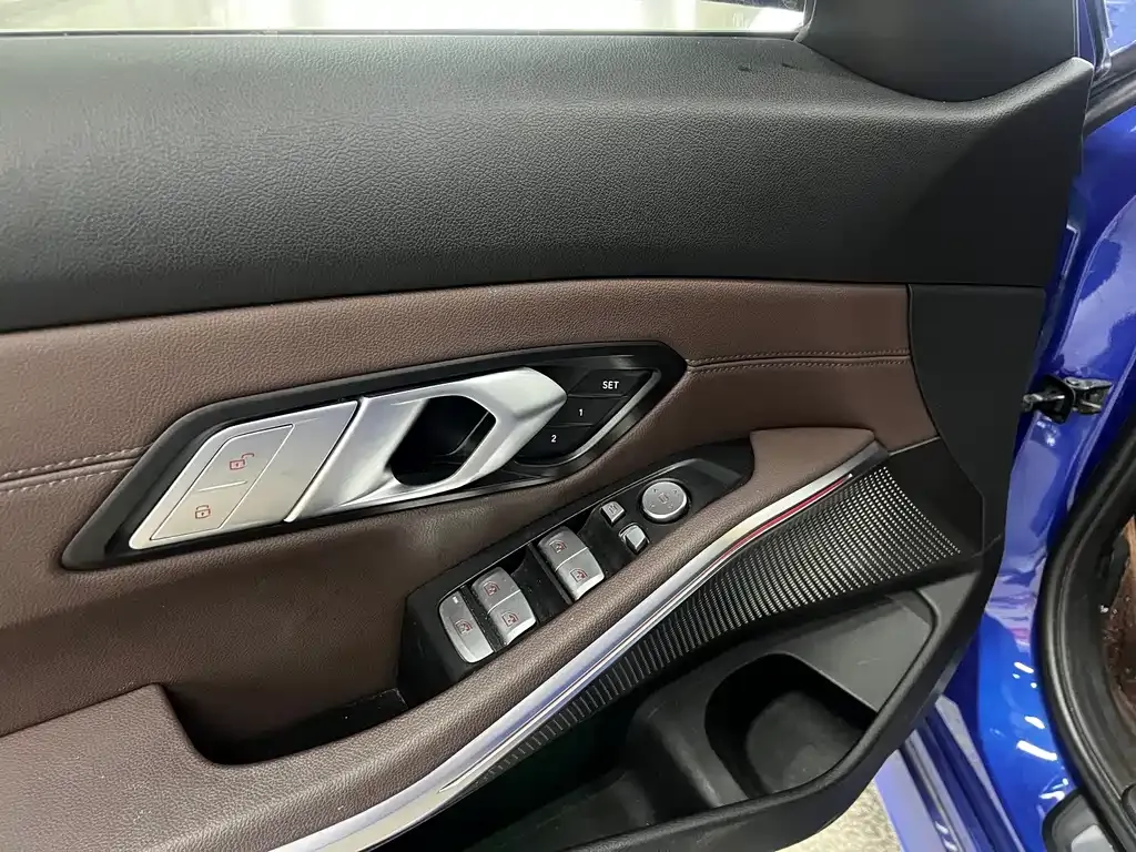 BMW 3 Series 2021 из CN, фото 9