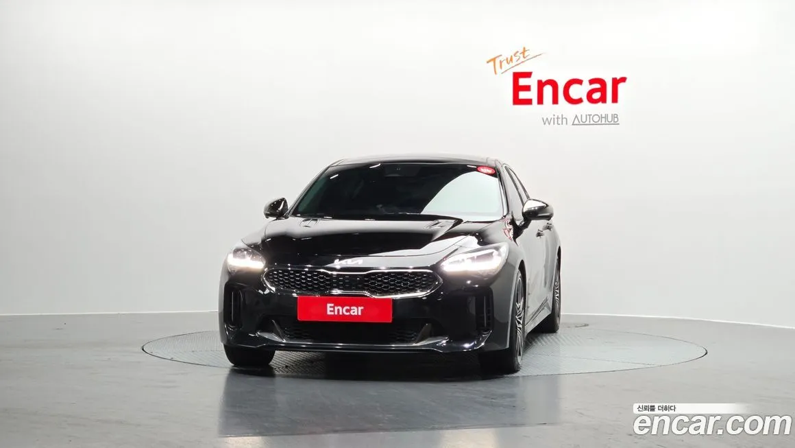 Kia Stinger 2023 из KR, фото 2