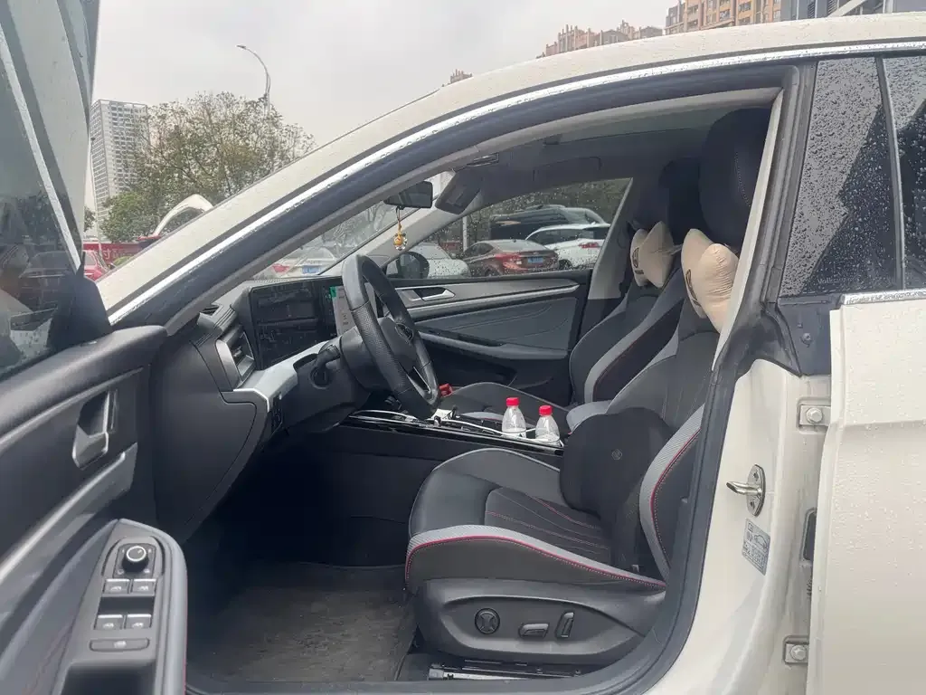 Volkswagen Lamando 2022 из CN, фото 6