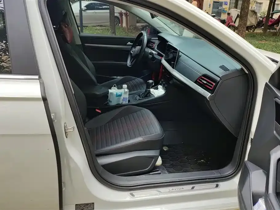 Volkswagen Lavida 2022 из CN, фото 8