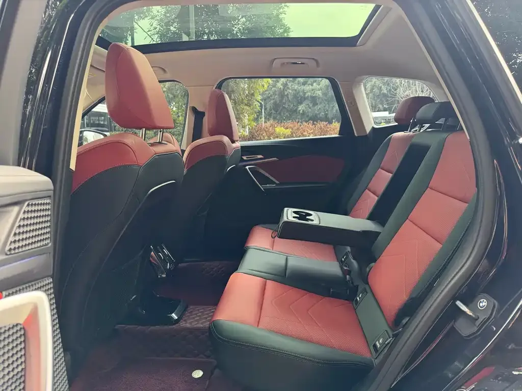 BMW X1 2024 из CN, фото 2