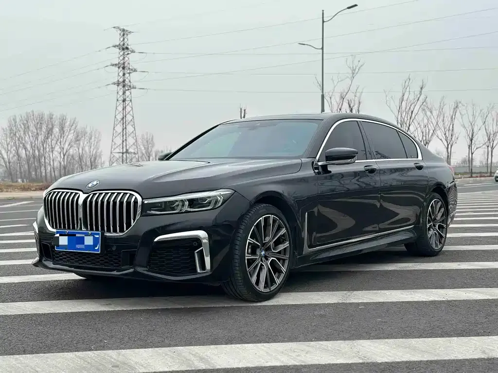 BMW 7 Series 2021 из CN, фото 1