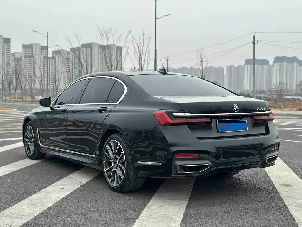 BMW 7 Series 2021 из CN, фото 10