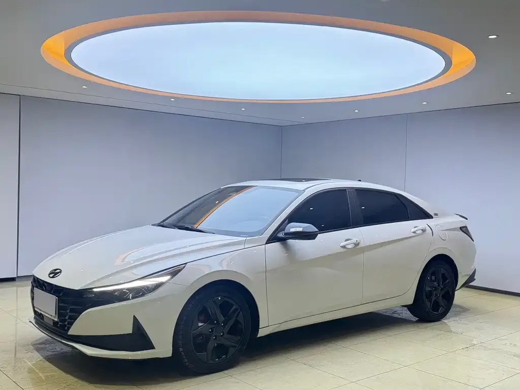 Hyundai Elantra 2022 из CN, фото 1