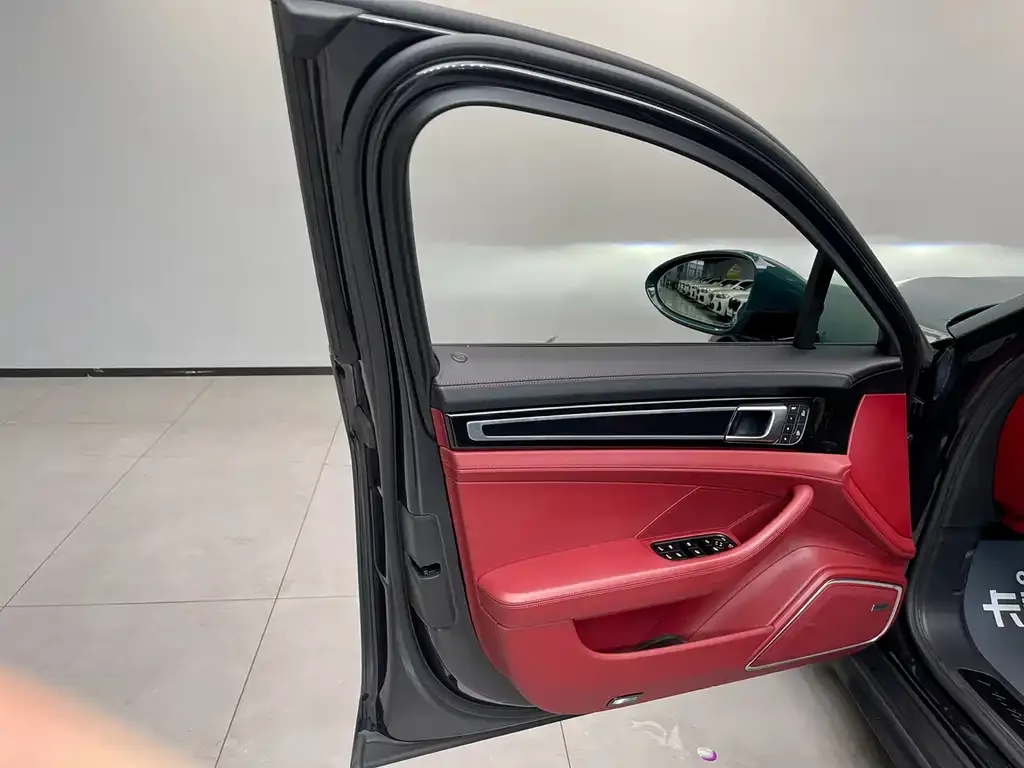 Porsche Panamera 2023 из CN, фото 6