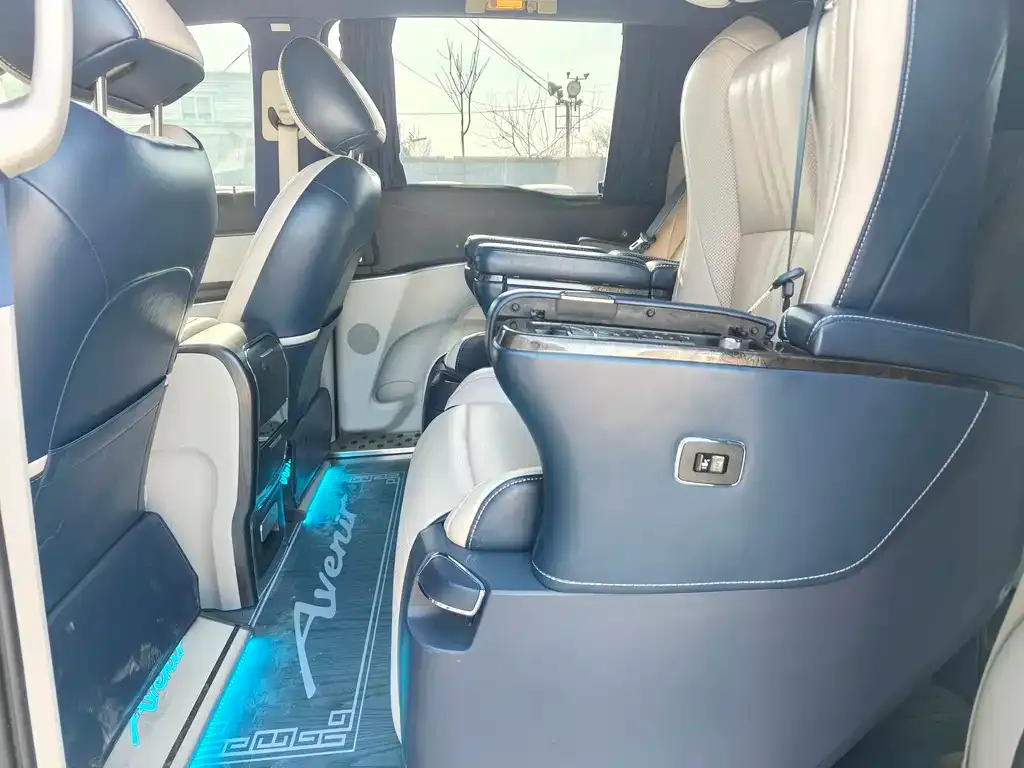 Buick GL8 2021 из CN, фото 9