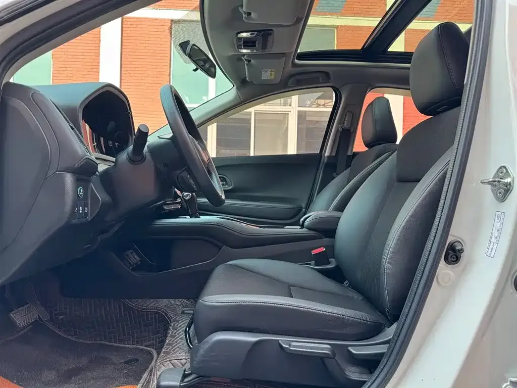 Honda Vezel 2022 из CN, фото 10