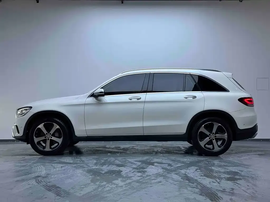 Mercedes-Benz GLC 2022 из CN, фото 2