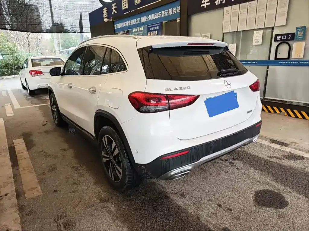 Mercedes-Benz GLA 2023 из CN, фото 4
