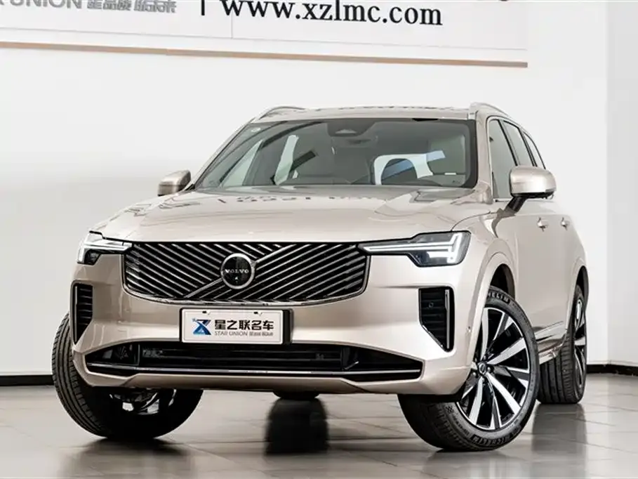 Volvo XC90 2025 из CN, фото 4
