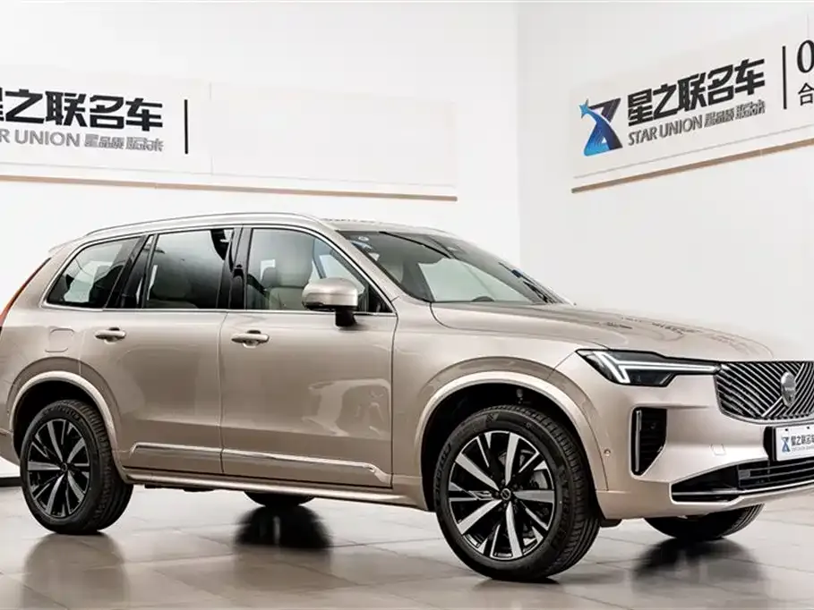 Volvo XC90 2025 из CN, фото 10