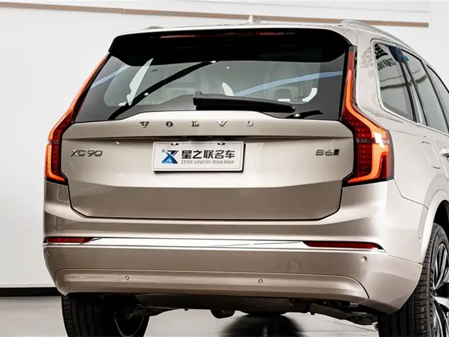 Volvo XC90 2025 из CN, фото 2