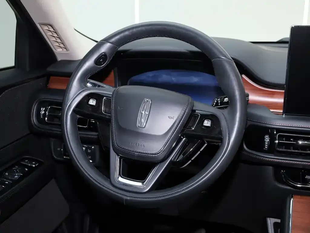 Lincoln Aviator 2024 из CN, фото 5