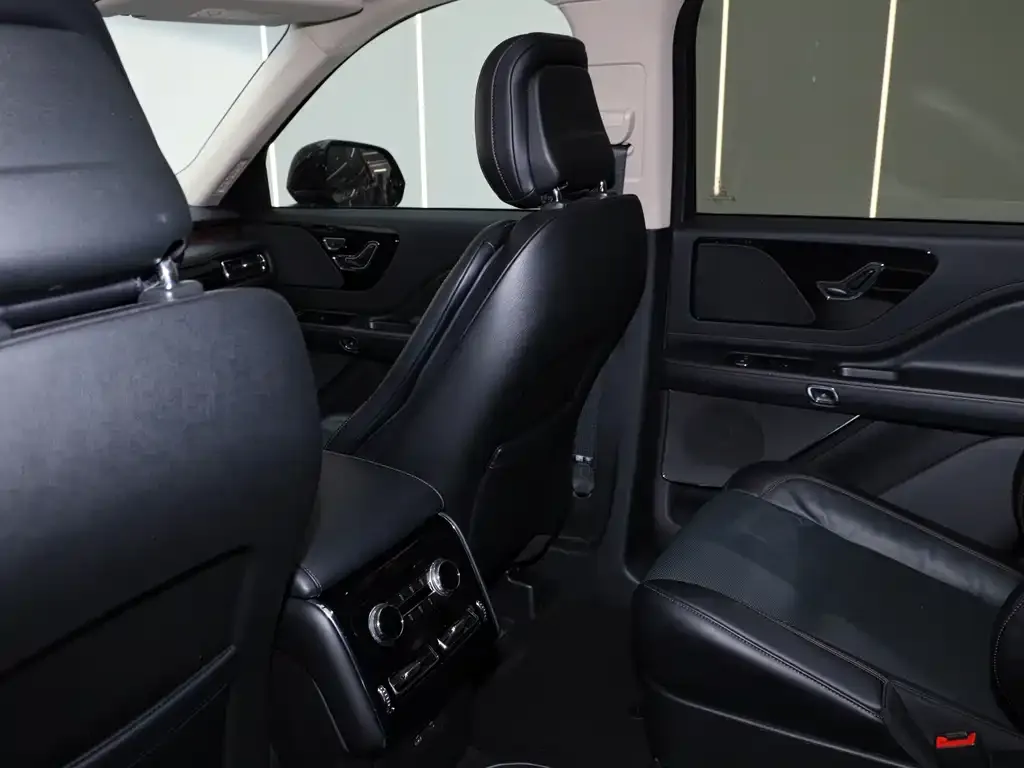 Lincoln Aviator 2024 из CN, фото 8