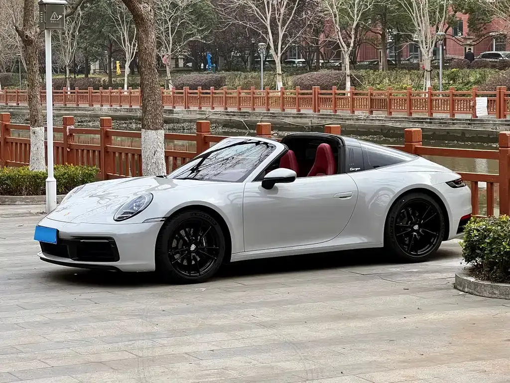 Porsche 911 2024 из CN, фото 10