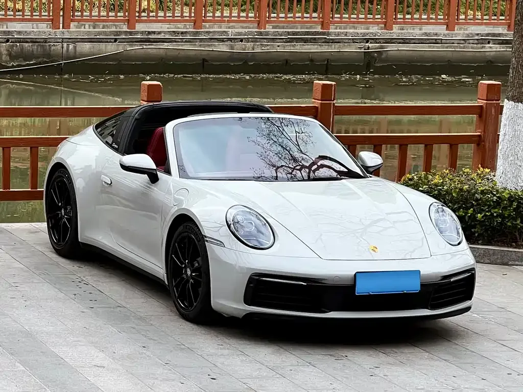 Porsche 911 2024 из CN, фото 9