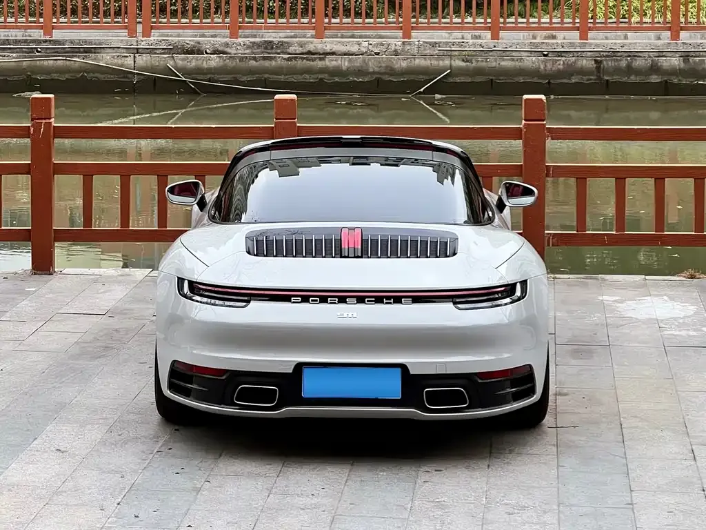 Porsche 911 2024 из CN, фото 8