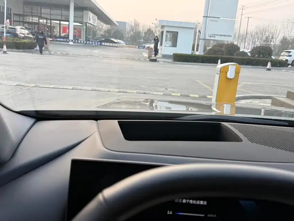 BMW i5 2025 из CN, фото 3