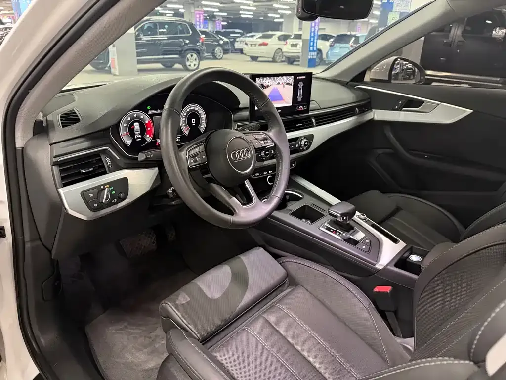 Audi A4L 2021 из CN, фото 9