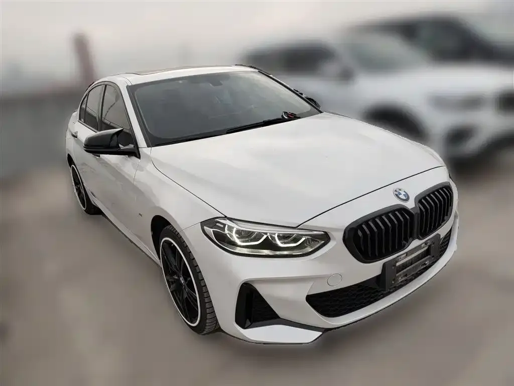 BMW 1 Series 2023 из CN, фото 7