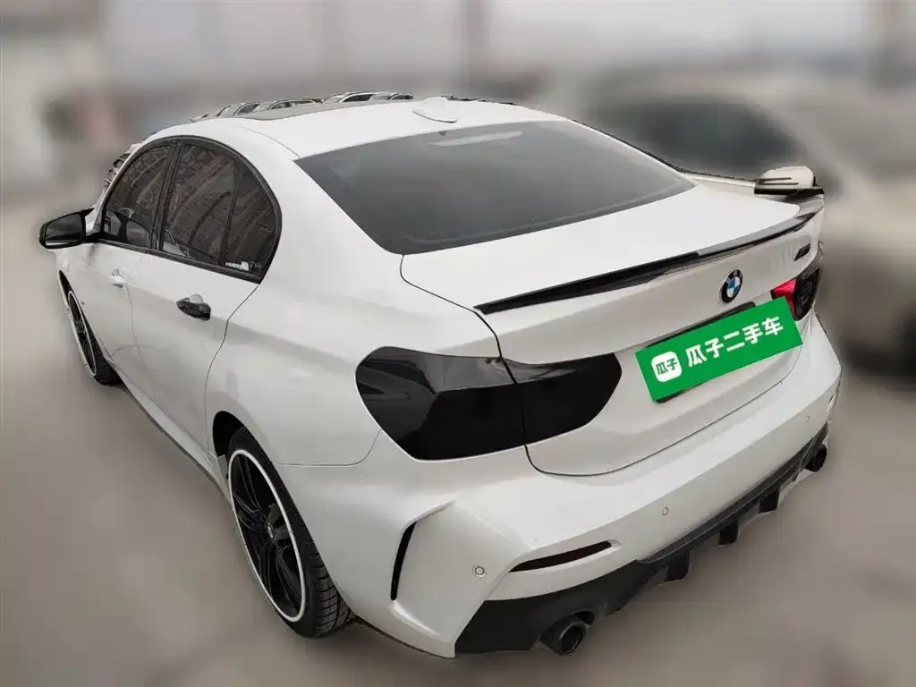 BMW 1 Series 2023 из CN, фото 10