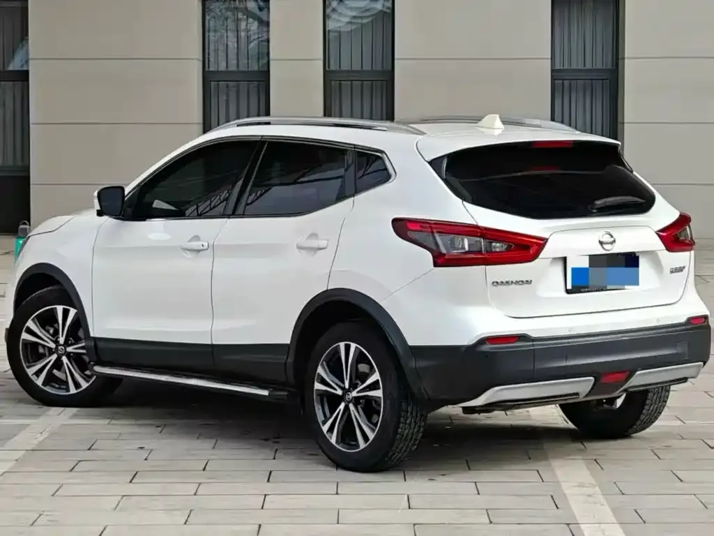 Nissan Qashqai 2021 из CN, фото 2