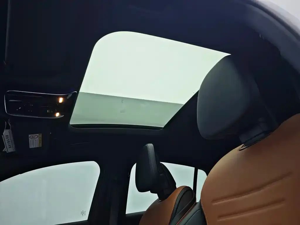 Mercedes-Benz GLC Coupe 2025 из CN, фото 2