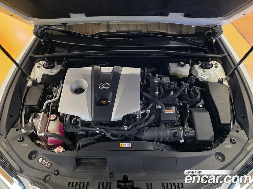 Lexus ES 2021 из KR, фото 9