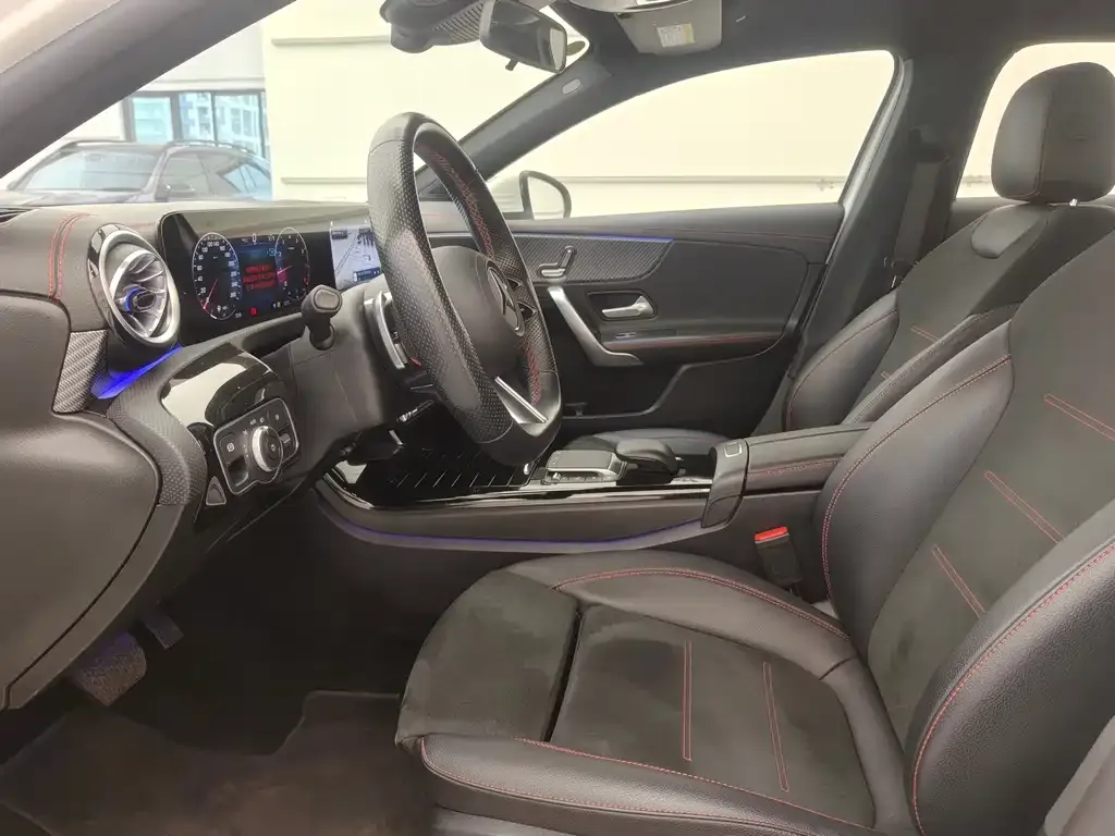 Mercedes-Benz A-Class 2023 из CN, фото 6