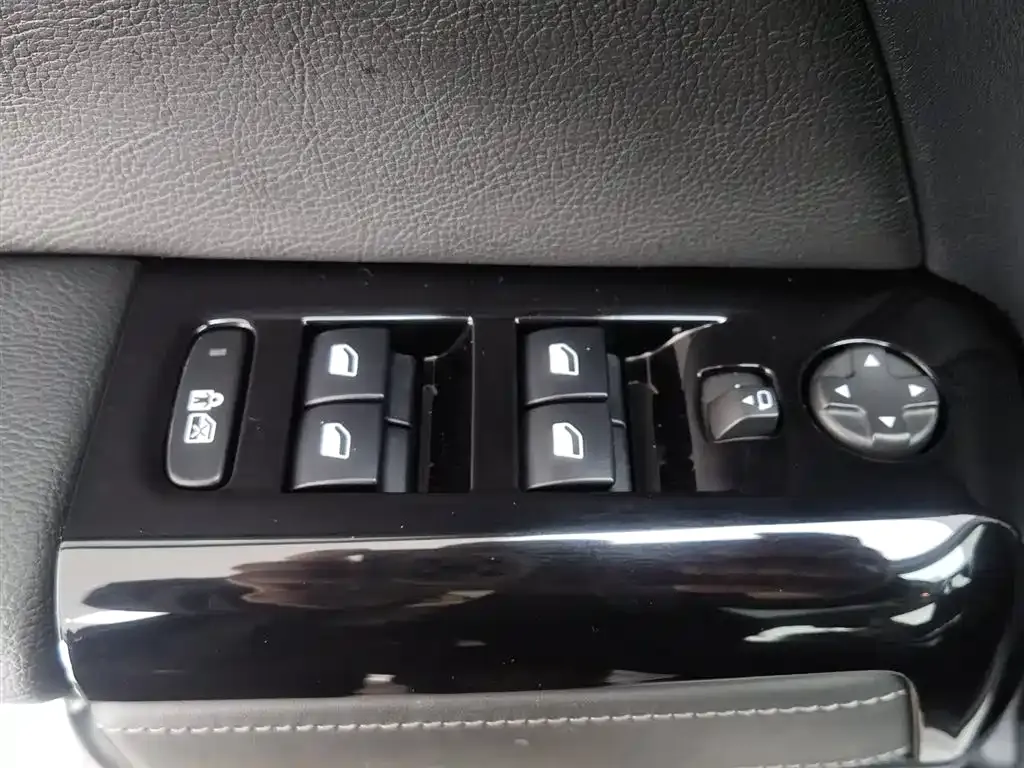 Citroen C6 2022 из CN, фото 8