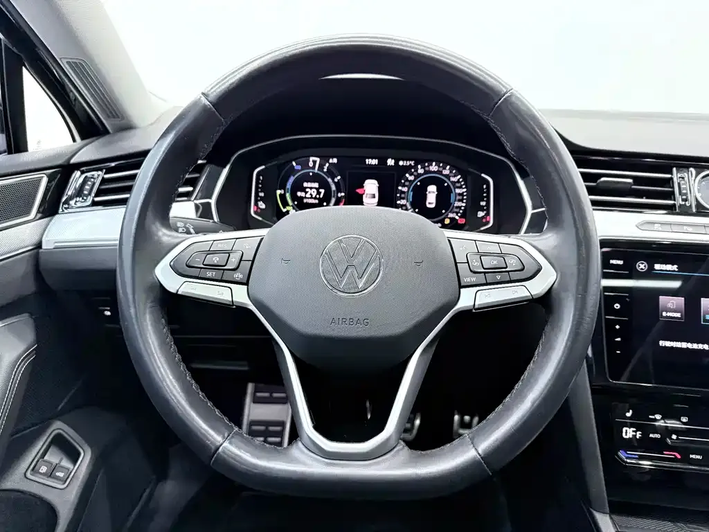 Volkswagen Magotan GTE PHEV 2024 из CN, фото 9