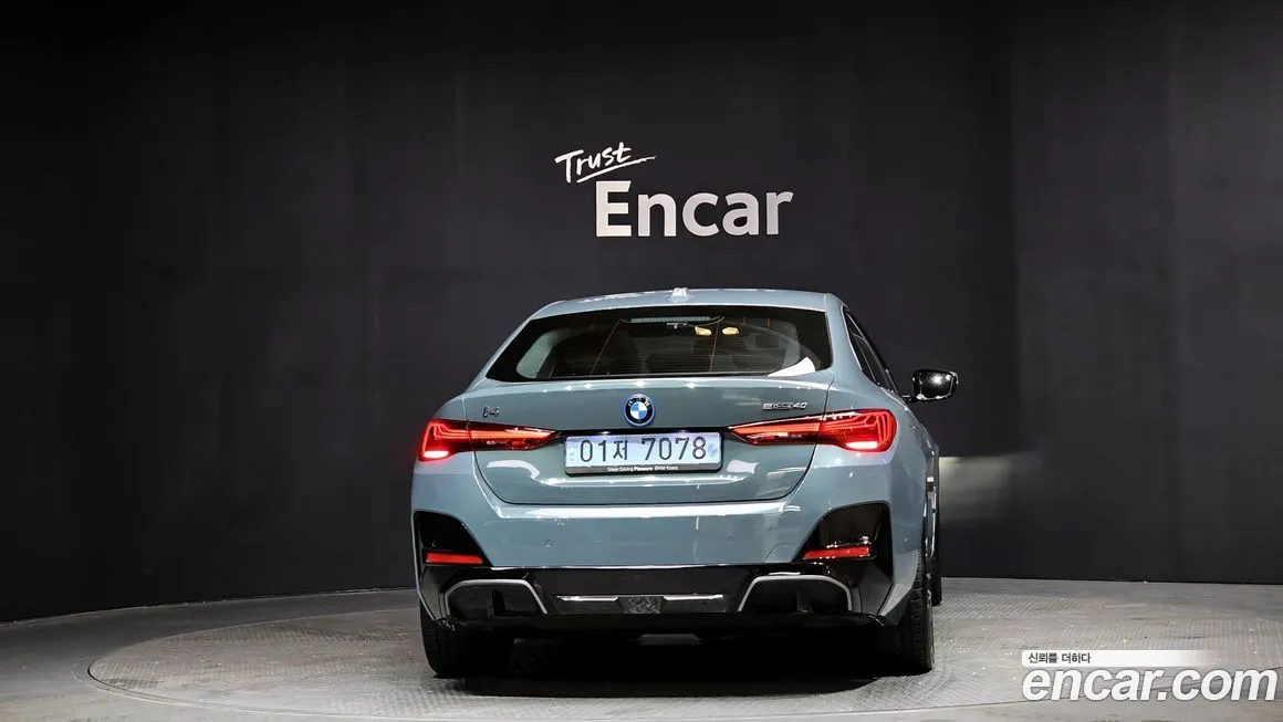BMW i4 — фото 4
