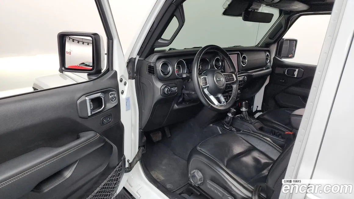 Jeep Wrangler 2022 из KR, фото 2