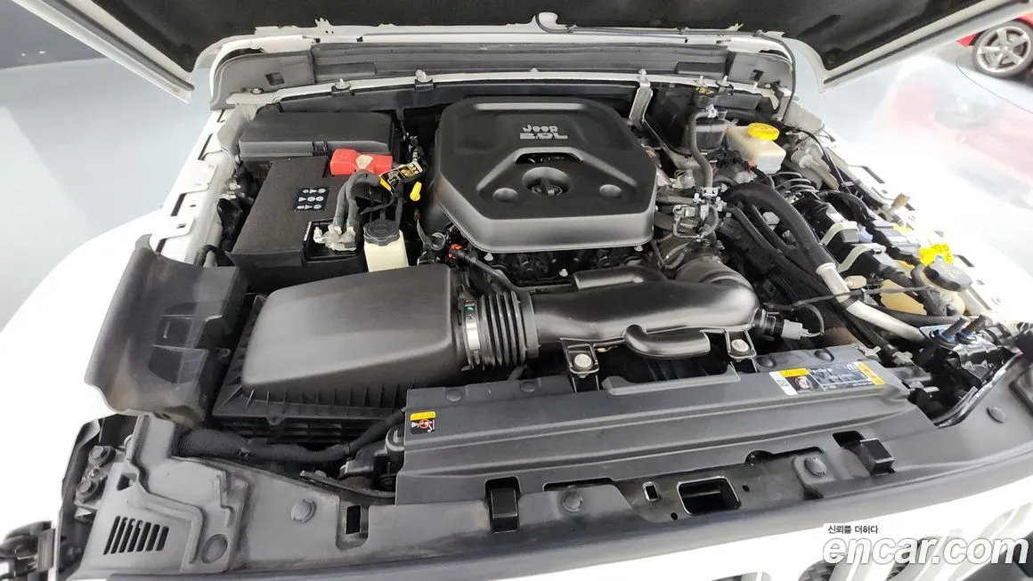 Jeep Wrangler 2022 из KR, фото 8