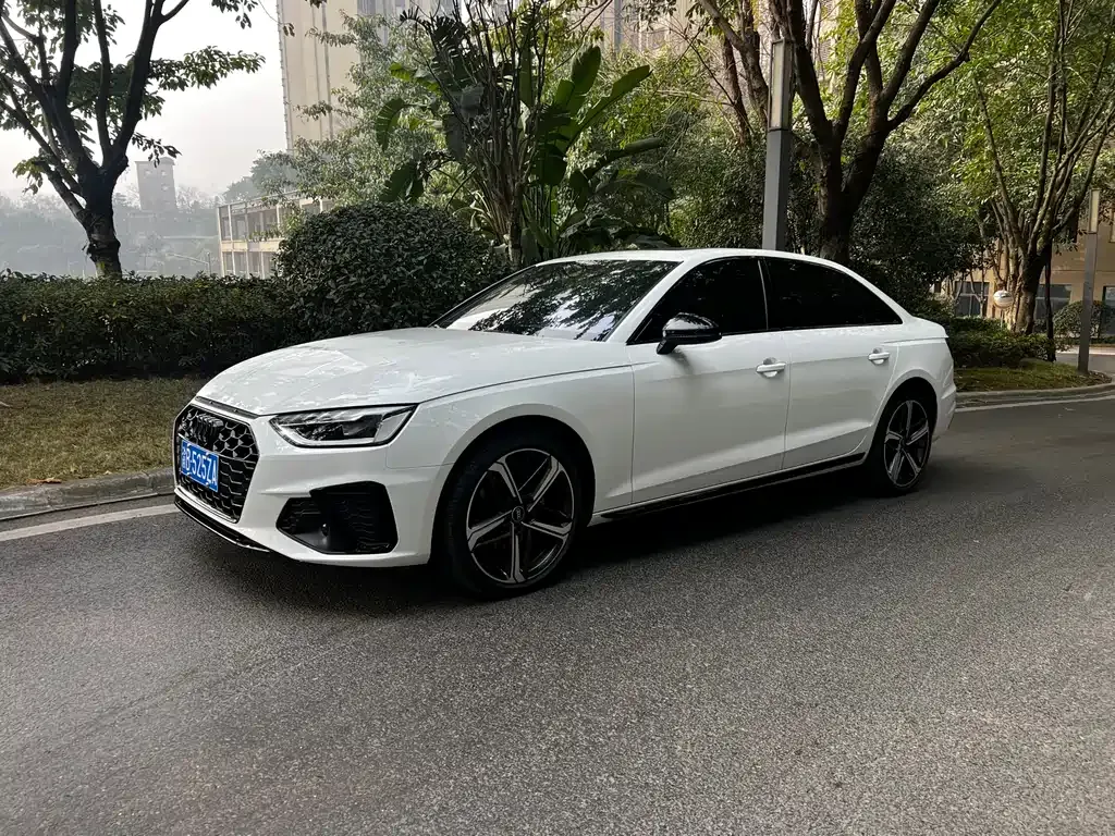 Audi A4L 2024 из CN, фото 1