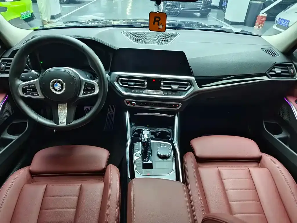 BMW 3 Series 2021 из CN, фото 9