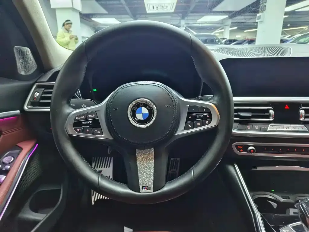 BMW 3 Series 2021 из CN, фото 8
