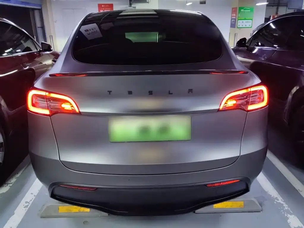 Tesla Model Y — фото 4