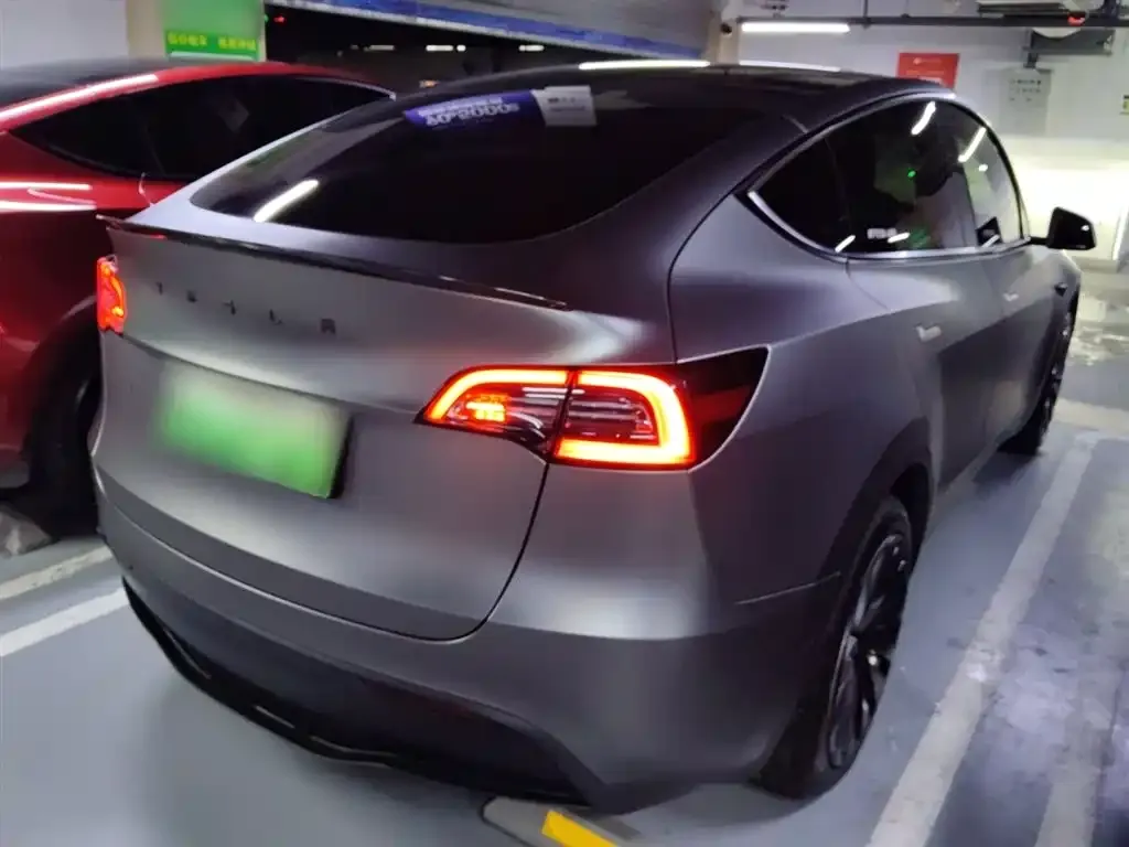 Tesla Model Y — фото 2